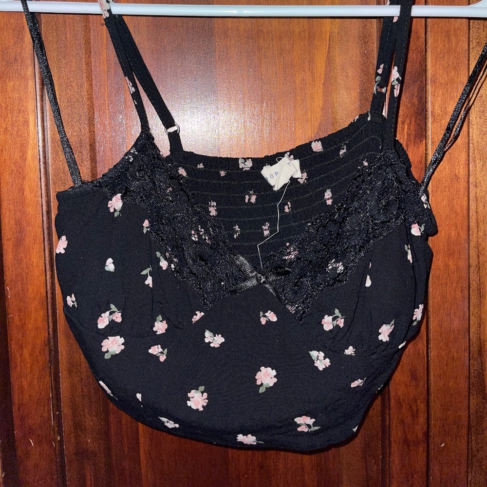 Back and pink flower crop top
